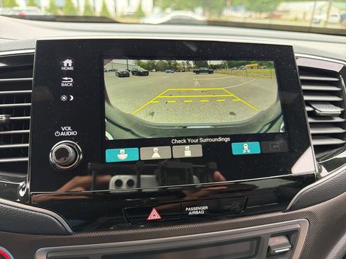 Certified 2025 Honda Passport TrailSport image 11