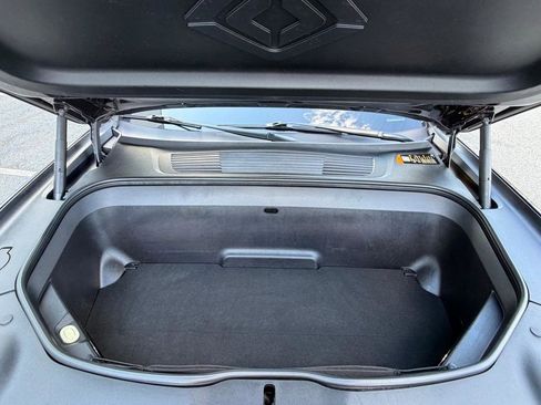 Used 2022 Rivian R1T Adventure image 15