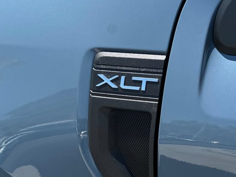 New 2026 Ford Maverick XLT w/ XLT Luxury Package FWD image 24