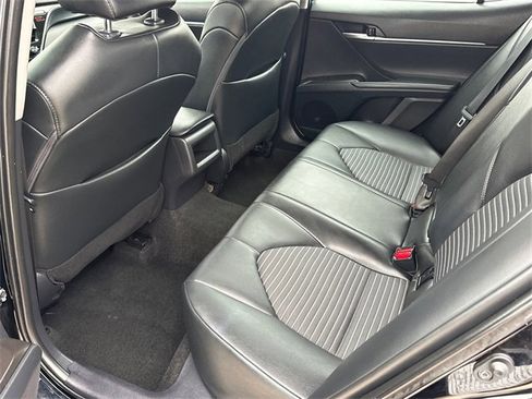 Used 2024 Toyota Camry SE image 15
