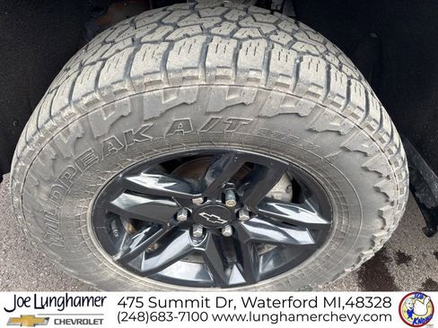 Used 2020 Chevrolet Silverado 1500 LT Trail Boss AWD/4WD image 10