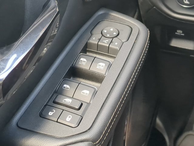 Used 2025 RAM 1500 Limited AWD/4WD image 28