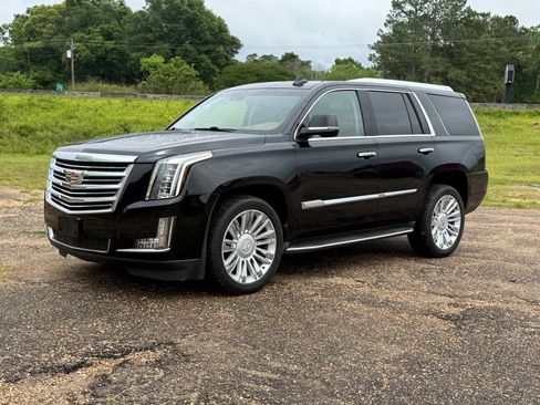 Used 2016 Cadillac Escalade Platinum AWD/4WD image 1