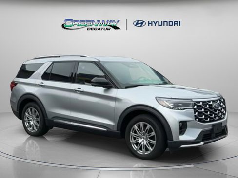 Used 2025 Ford Explorer Platinum RWD image 1