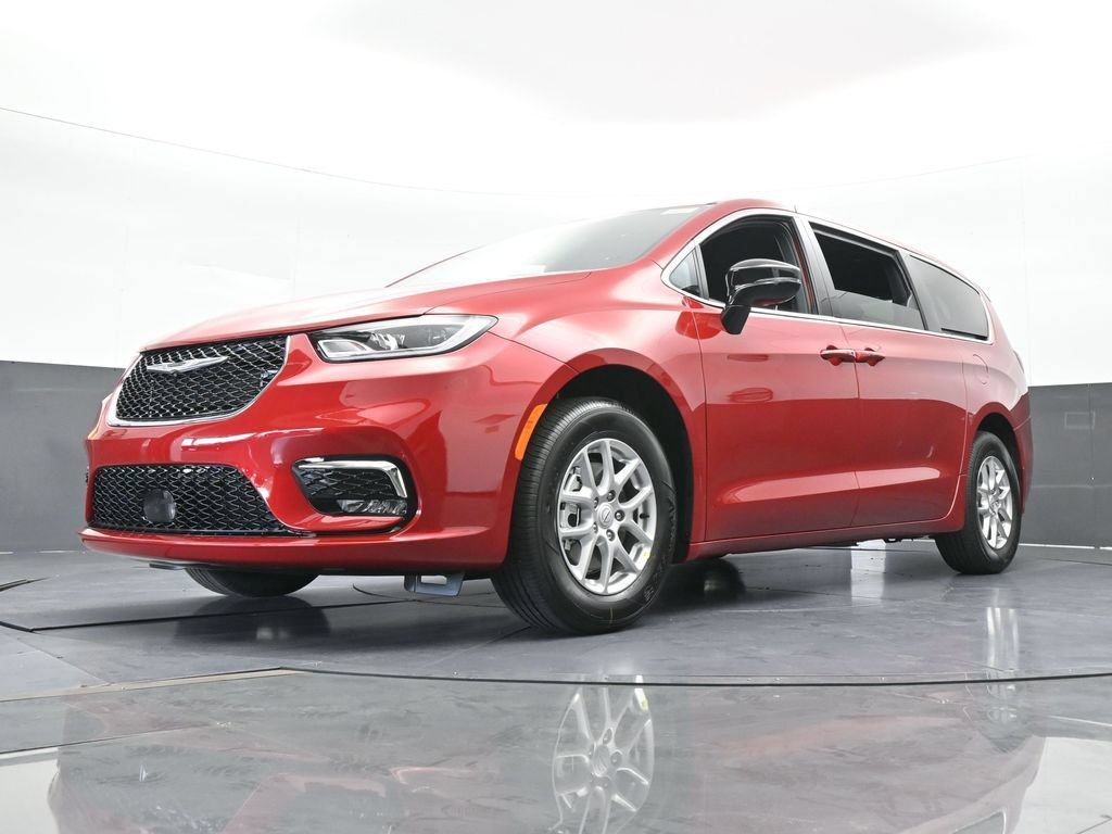New 2026 Chrysler Pacifica Select FWD image 52
