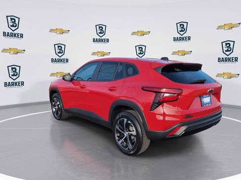 New 2026 Chevrolet Trax RS FWD image 6