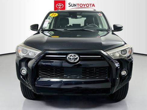 Used 2021 Toyota 4Runner SR5 Premium w/ Moonroof Package AWD/4WD image 10