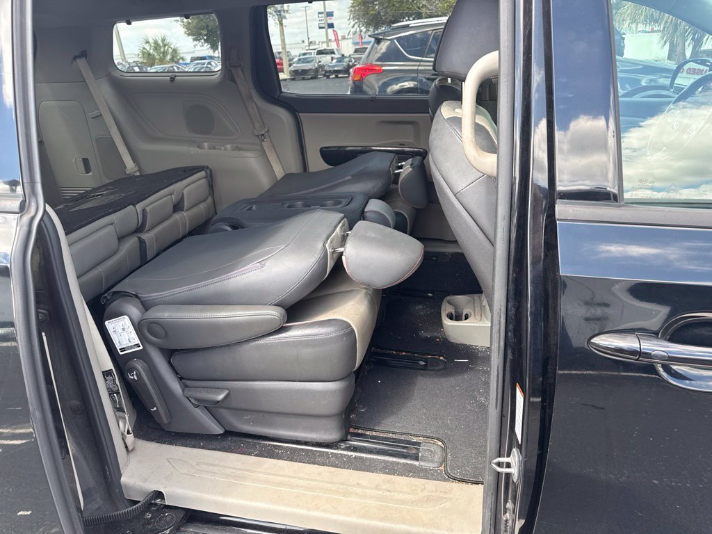 Used 2016 Kia Sedona SX FWD image 5