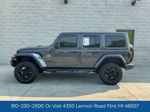 Used 2020 Jeep Wrangler Unlimited Sahara AWD/4WD image 7