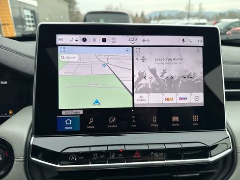 New 2026 Jeep Compass Limited w/ Sun, Sound & Navigation Group image 17