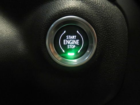 Used 2021 GMC Sierra 1500 AT4 w/ AT4 Premium Package AWD/4WD image 45