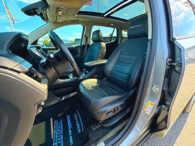 Used 2023 GMC Terrain Denali w/ Denali Premium Package AWD/4WD image 20