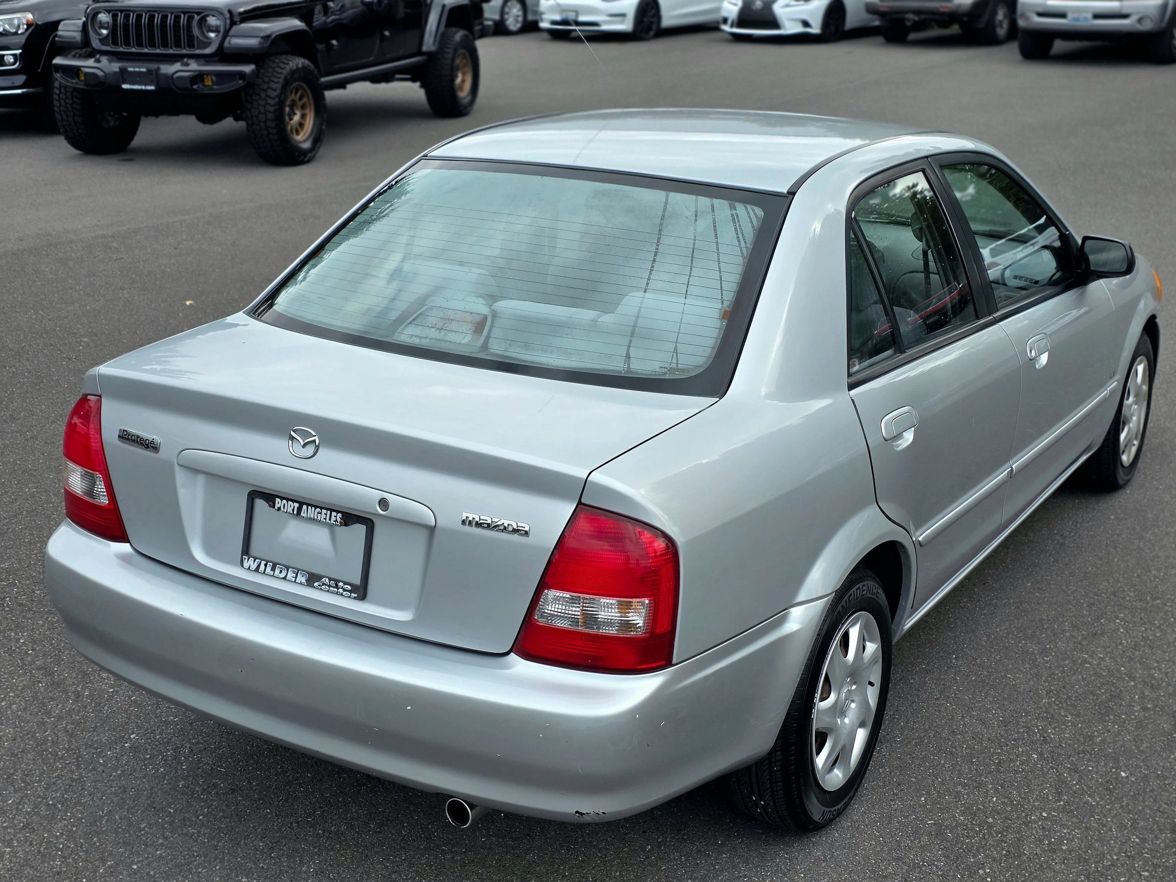 Used 1999 MAZDA Protege FWD image 12