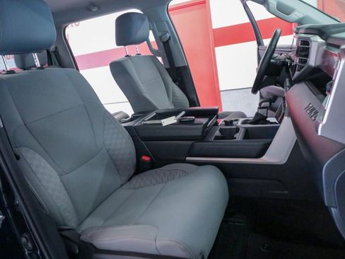 Used 2023 Toyota Tundra SR5 w/ SR5 Convenience Package AWD/4WD image 21
