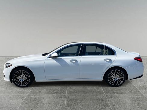 Used 2022 Mercedes-Benz C 300 Sedan image 2