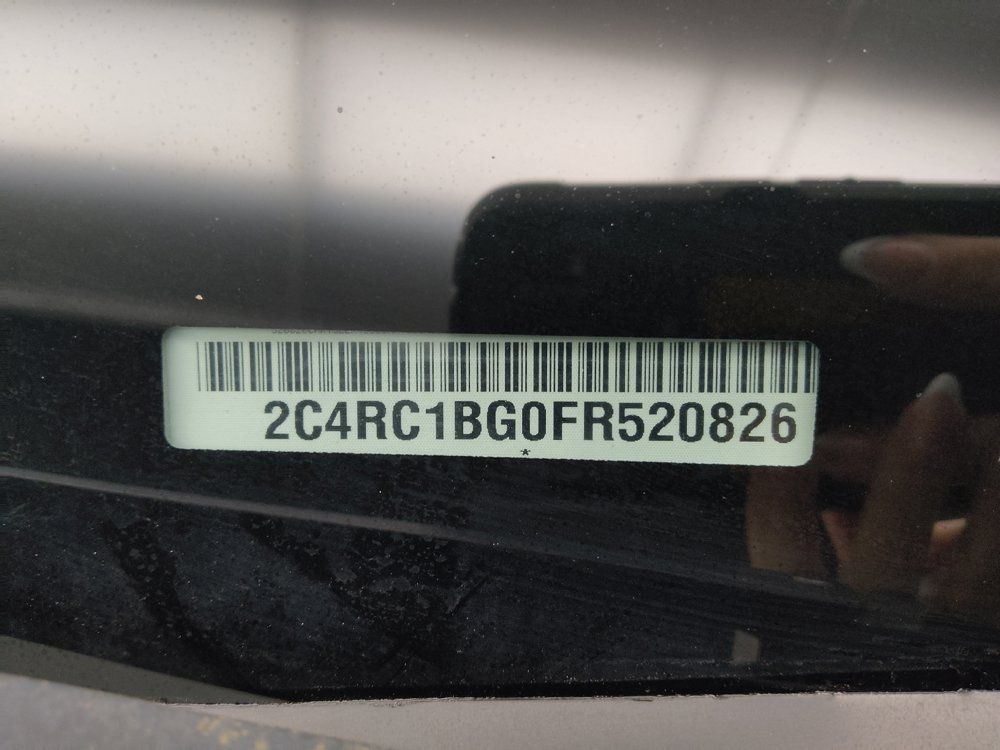 Used 2015 Chrysler Town & Country Touring FWD image 33