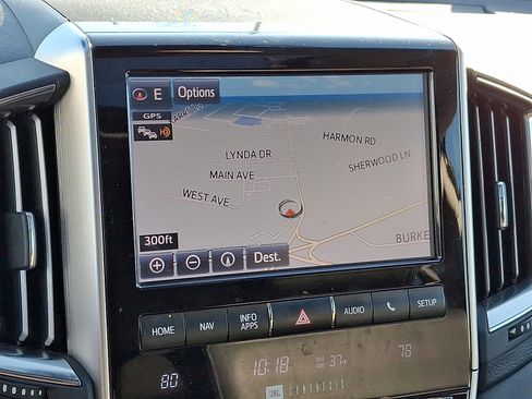 Used 2021 Toyota Land Cruiser image 17