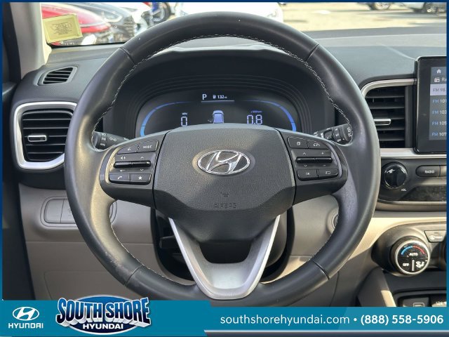 Certified 2024 Hyundai Venue SEL FWD image 16