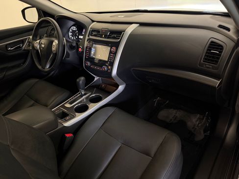 Used 2015 Nissan Altima 3.5 SL FWD image 31