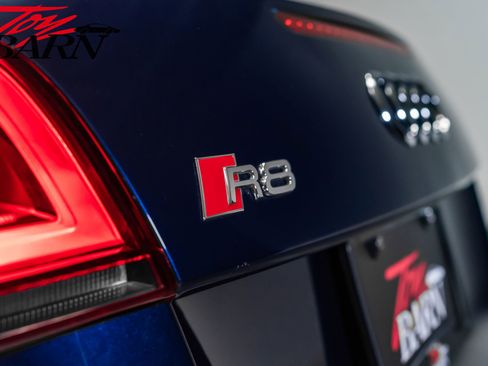 Used 2014 Audi R8 V8 image 20