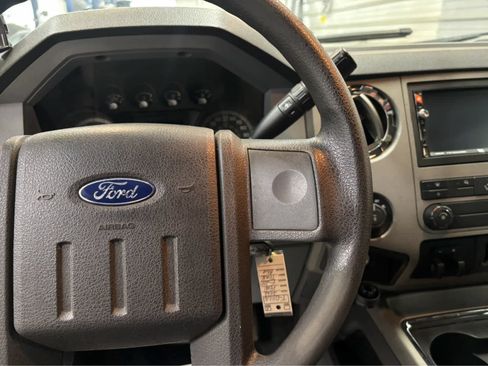 Used 2012 Ford F250 XLT w/ XLT Interior Pkg AWD/4WD image 16