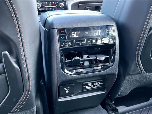 Used 2022 Jeep Grand Cherokee Summit AWD/4WD image 30