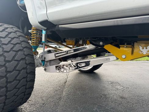 Used 2021 Ford F250 Platinum w/ Tremor Off-Road Package image 31