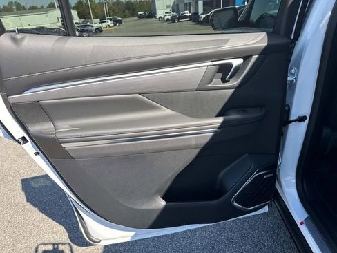 New 2026 Buick Enclave Preferred w/ Power Package image 13