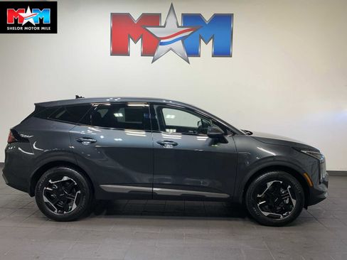 New 2026 Kia Sportage S image 1