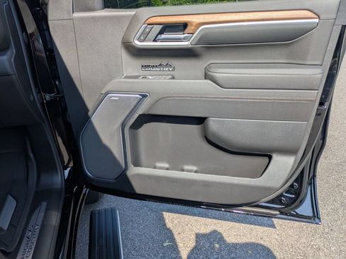 New 2026 Chevrolet Silverado 1500 High Country AWD/4WD image 37