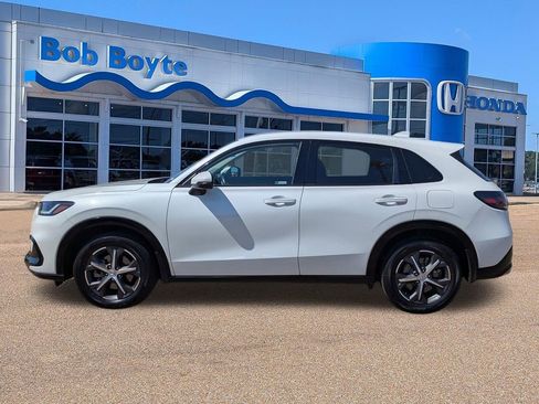 Used 2023 Honda HR-V EX-L image 2