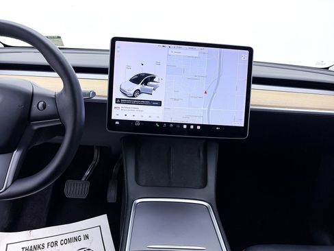 Used 2021 Tesla Model Y 2WD image 6