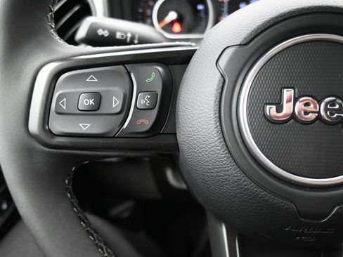 New 2025 Jeep Gladiator Sport image 24