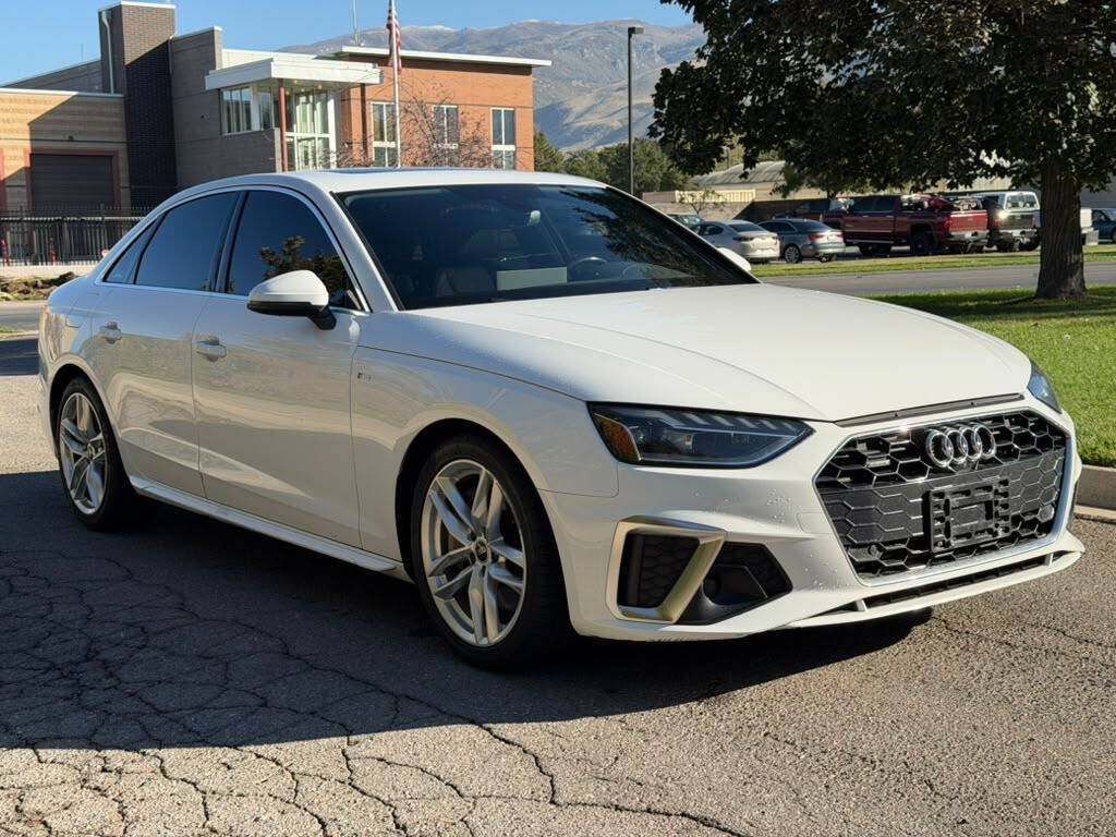 Used 2022 Audi A4 2.0T Premium Plus AWD/4WD image 6