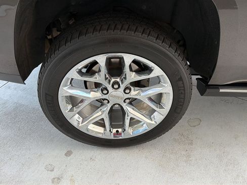 Used 2019 GMC Yukon Denali w/ Open Road Package RWD image 45