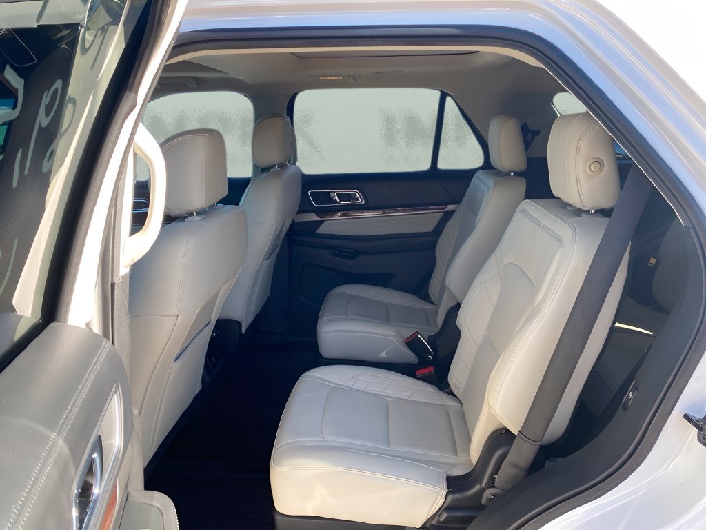 Used 2017 Ford Explorer Platinum AWD/4WD image 10