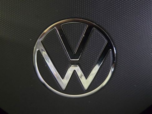Certified 2023 Volkswagen Tiguan S FWD image 32