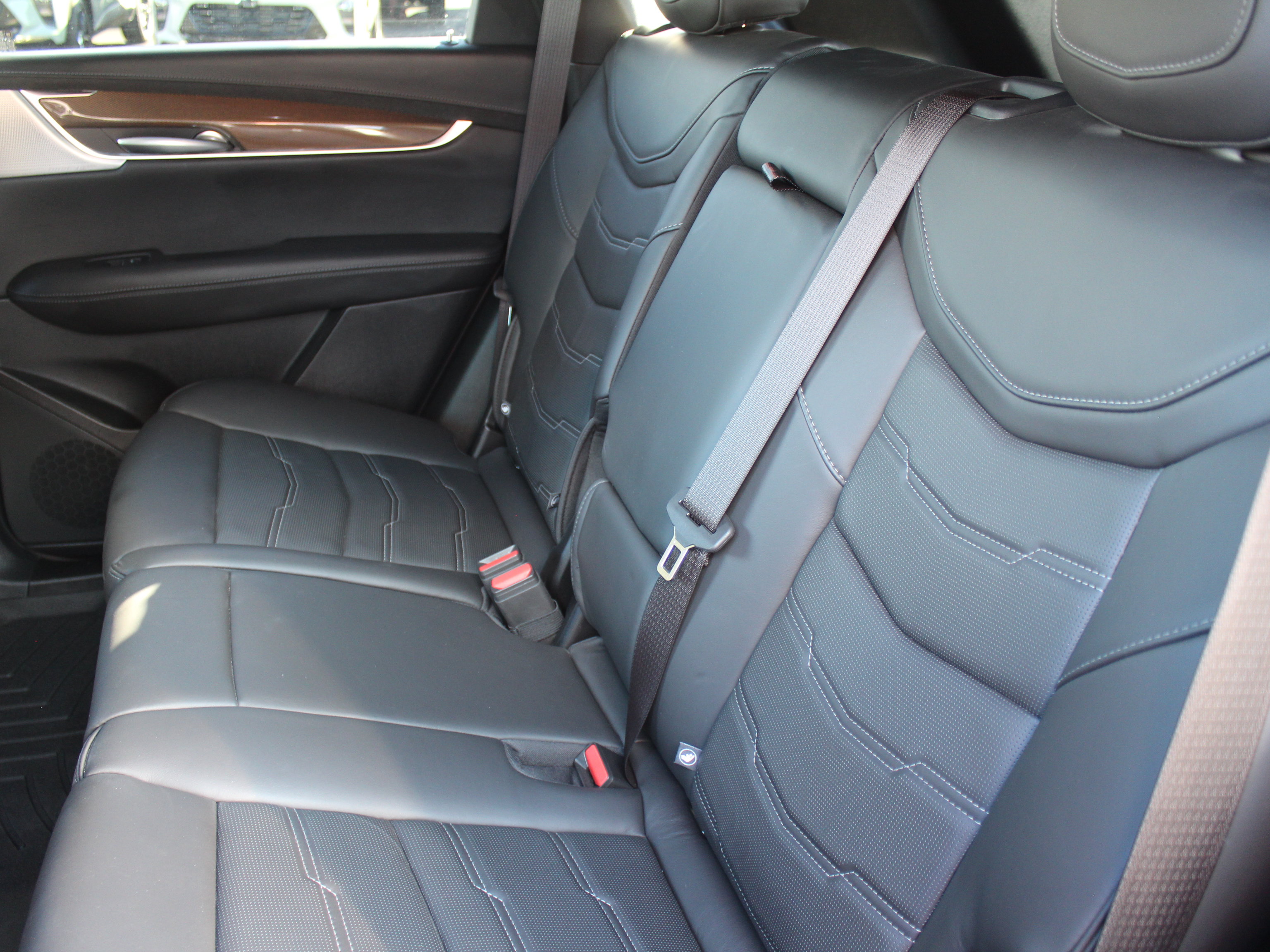 Used 2024 Cadillac XT5 Sportv w/ Platinum Package AWD/4WD image 24