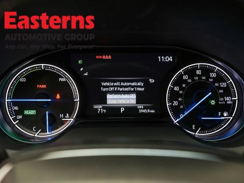 Used 2024 Toyota Venza LE AWD/4WD image 16