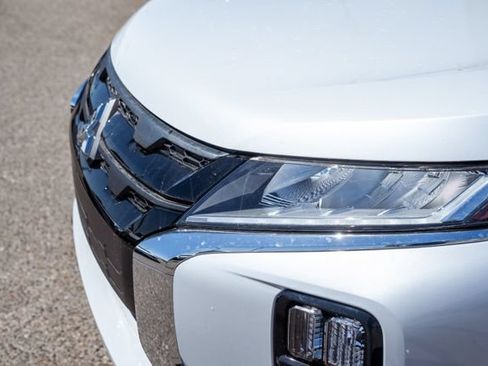 New 2026 Mitsubishi Outlander Sport LE AWD/4WD image 13