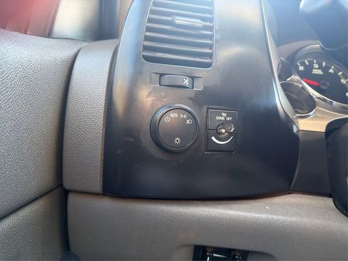 Used 2014 Chevrolet Silverado 2500 W/T image 19