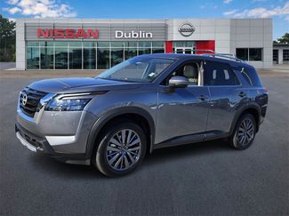 New 2025 Nissan Pathfinder SL w/ SL Premium Package video 1