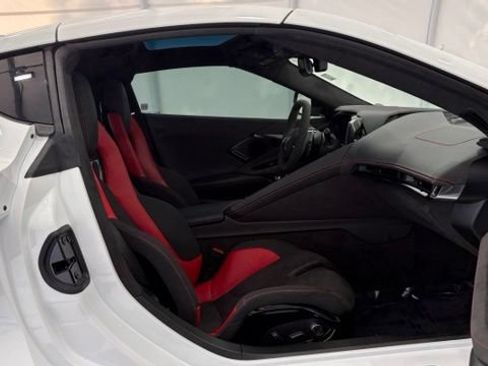 Used 2024 Chevrolet Corvette Stingray Premium Cpe w/ Z51 Performance Package RWD image 24