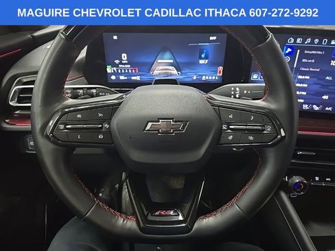 Used 2024 Chevrolet Traverse RS AWD/4WD image 19