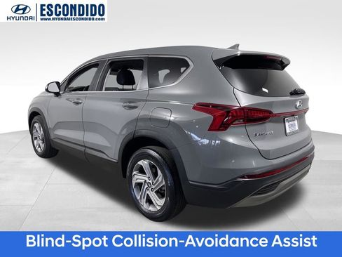 Used 2023 Hyundai Santa Fe SE image 3