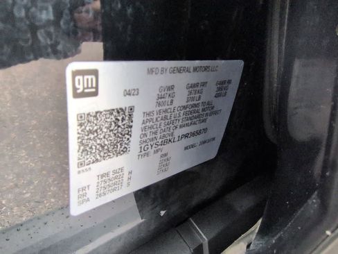 Used 2023 Cadillac Escalade Premium Luxury image 40