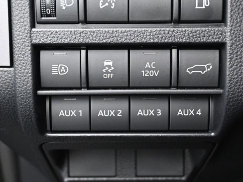 Used 2025 Toyota 4Runner TRD Off-Road Premium image 16