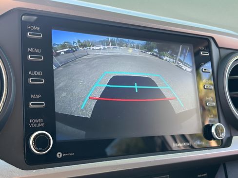 Used 2023 Toyota Tacoma TRD Sport image 9