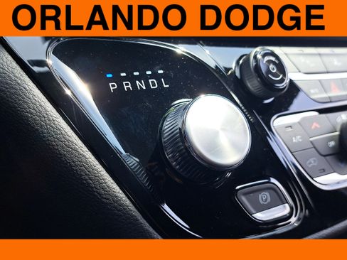 New 2026 Chrysler Pacifica Select image 19