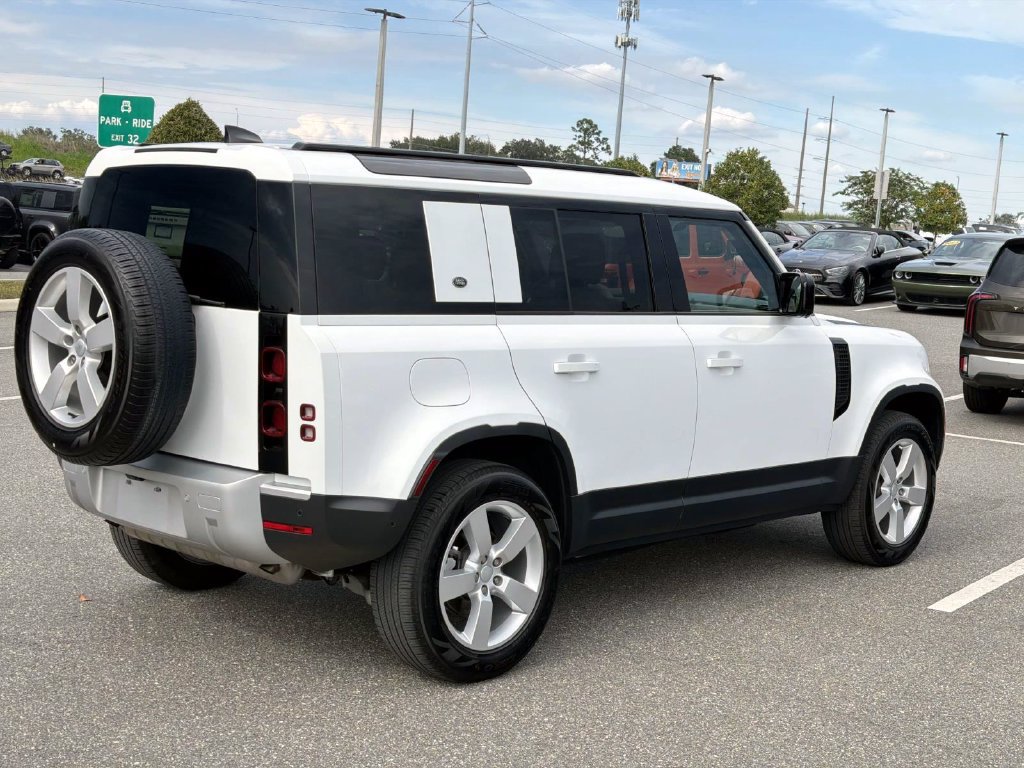 Used 2024 Land Rover Defender 110 S AWD/4WD image 5